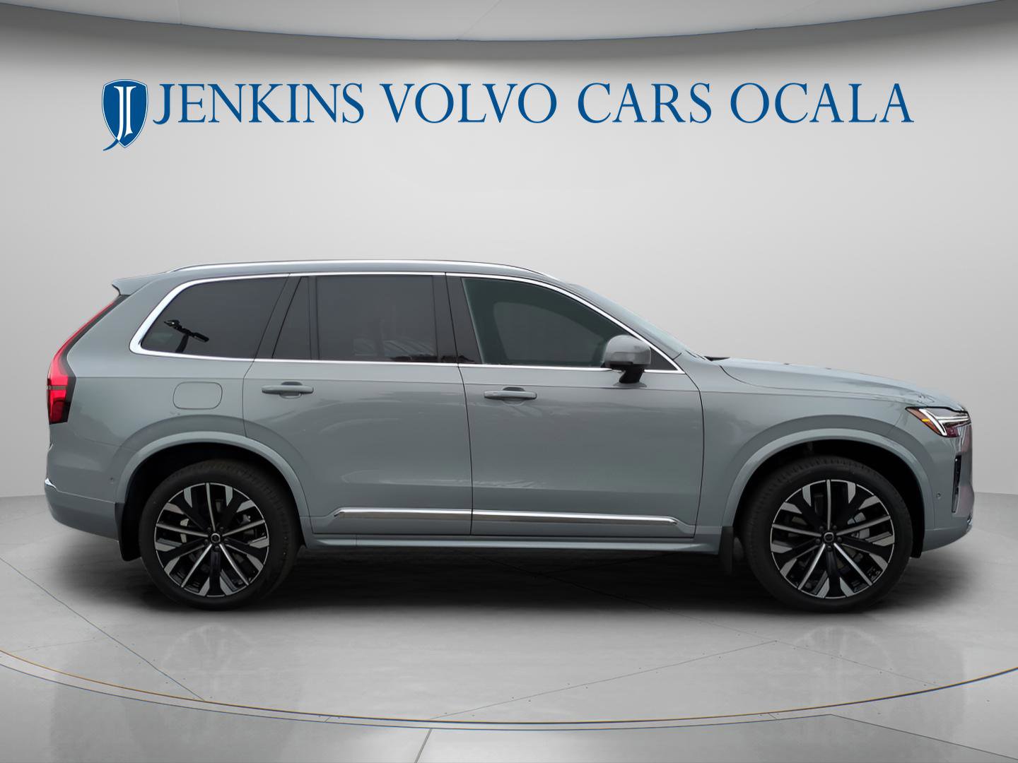 New 2026 Volvo XC90 B6 Plus w/ Protection Package Premier image 2