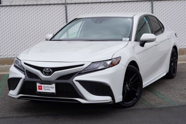 Used 2024 Toyota Camry XSE image 4