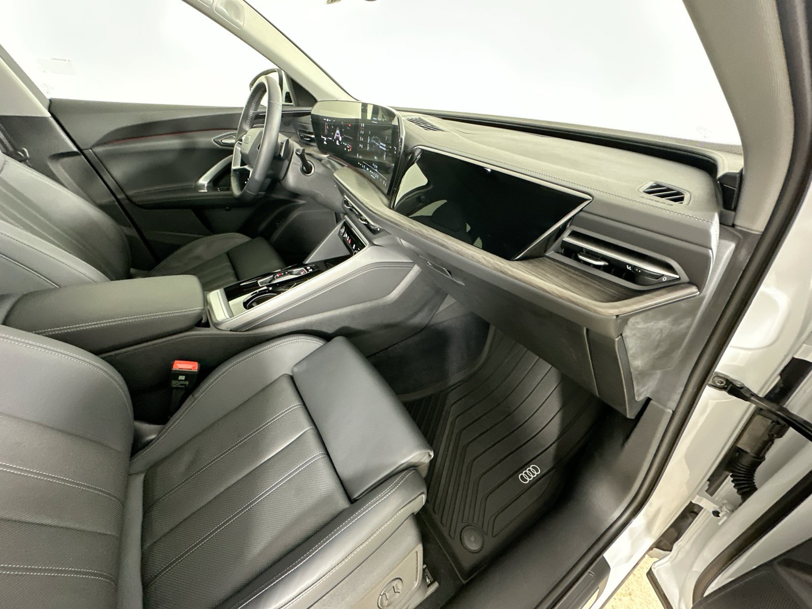 Certified 2025 Audi Q5 Premium Plus AWD/4WD image 45