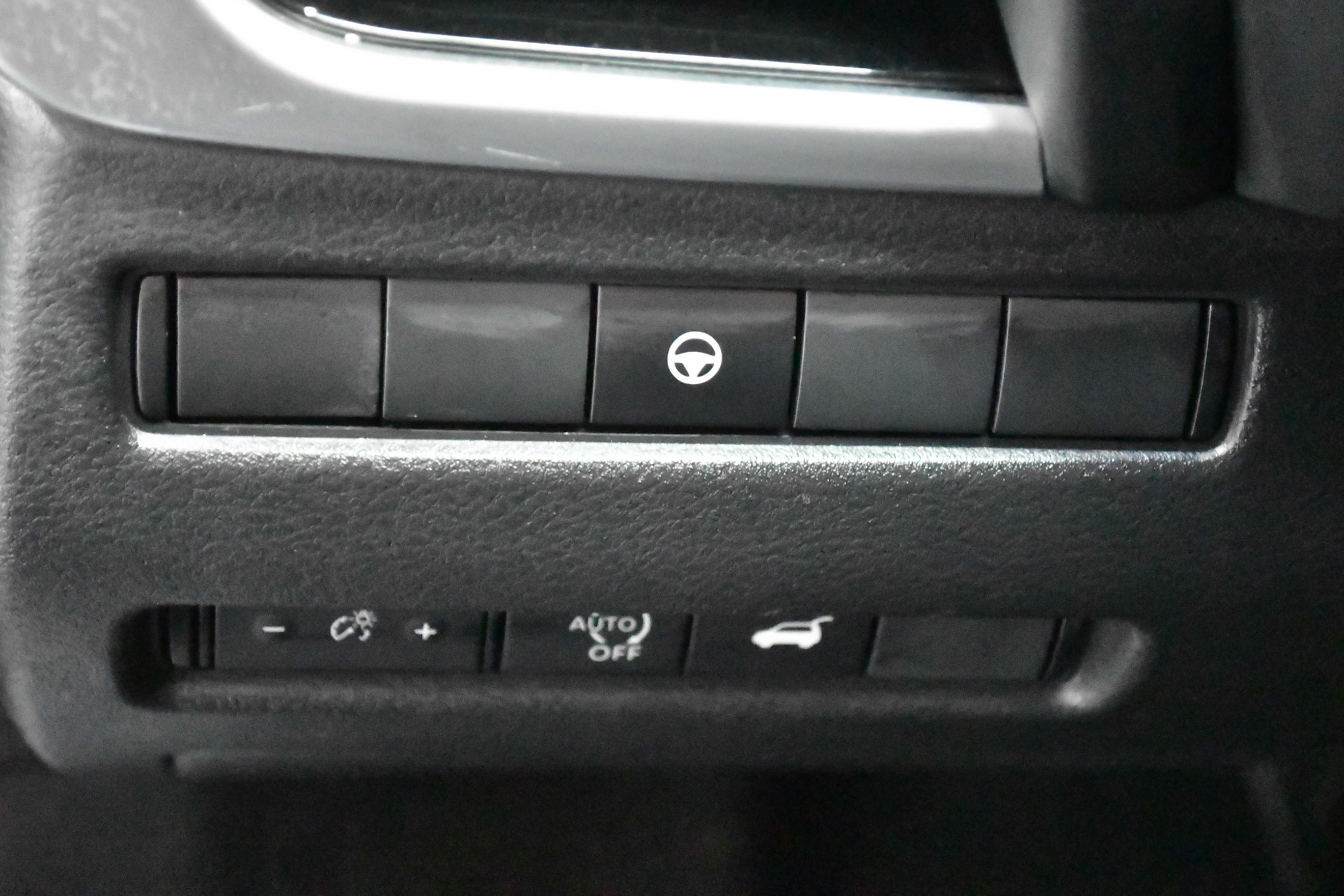 Used 2023 Nissan Rogue SL image 19