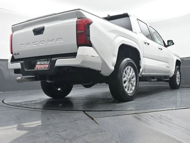 Certified 2025 Toyota Tacoma SR5 image 35