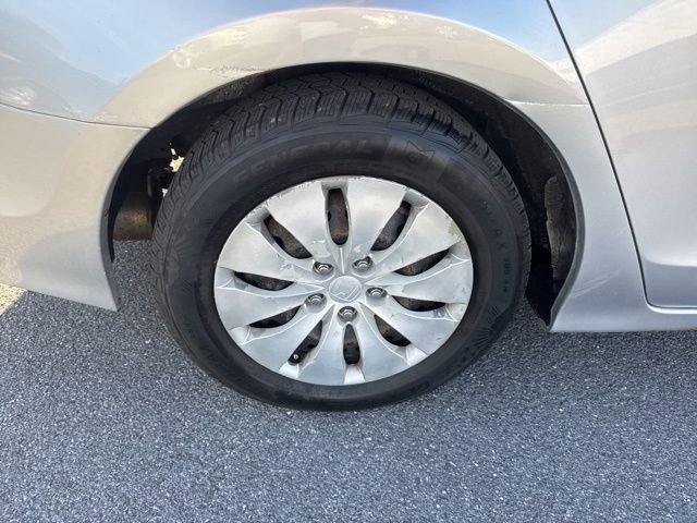 Used 2010 Honda Accord LX image 9