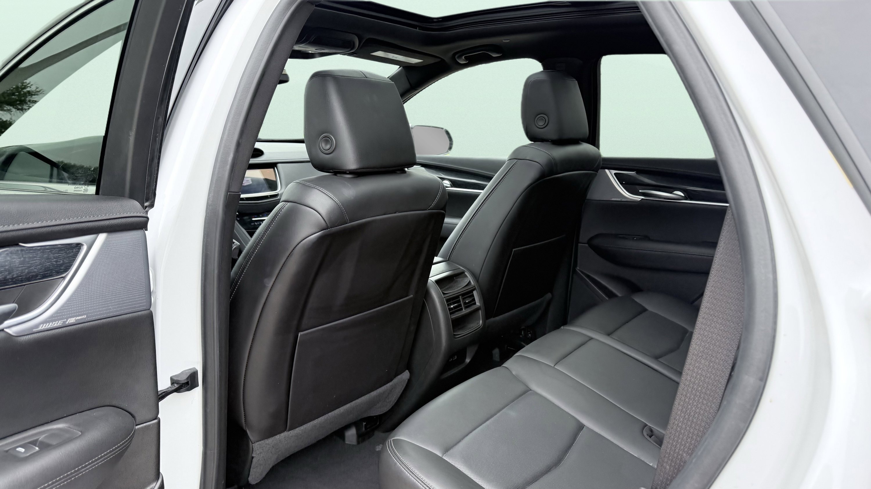 Used 2024 Cadillac XT5 Premium Luxury FWD image 37