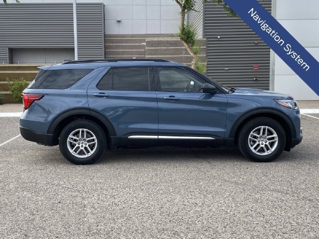 Certified 2025 Ford Explorer Active AWD/4WD image 8