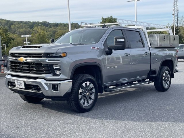 Certified 2025 Chevrolet Silverado 3500 LT w/ All Star Edition image 3