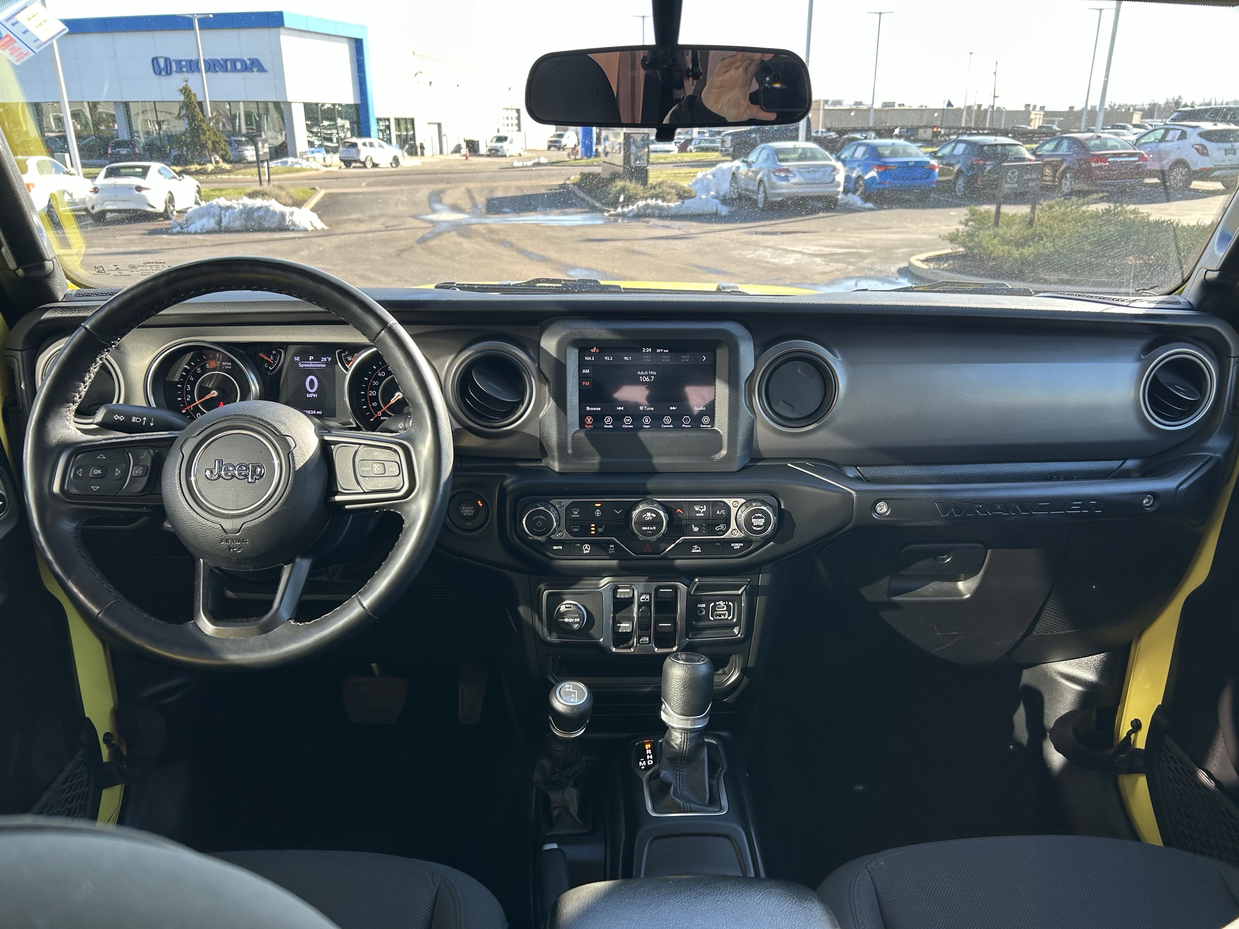 Used 2023 Jeep Wrangler Sport S image 9