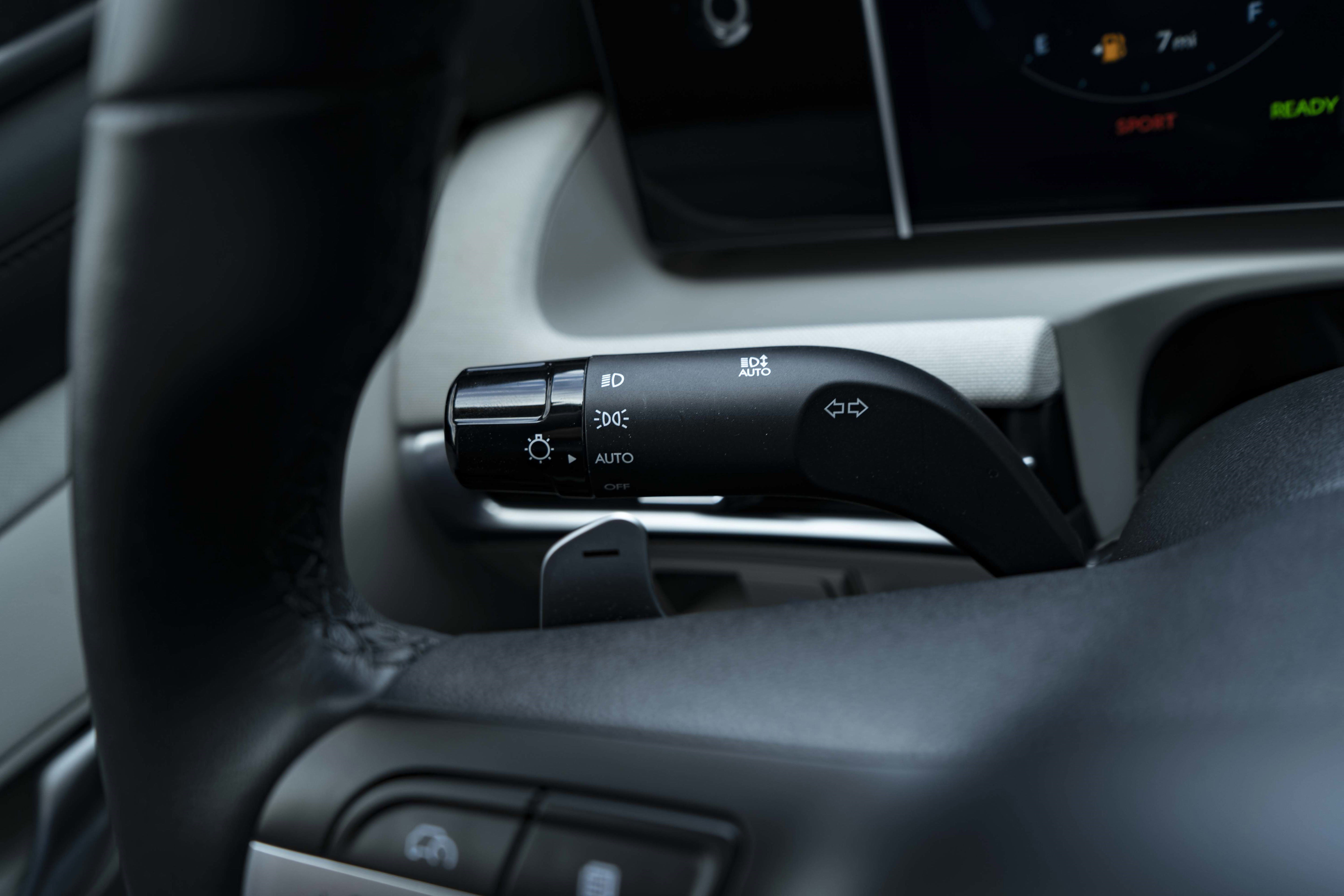 Used 2025 Hyundai Tucson Limited image 23