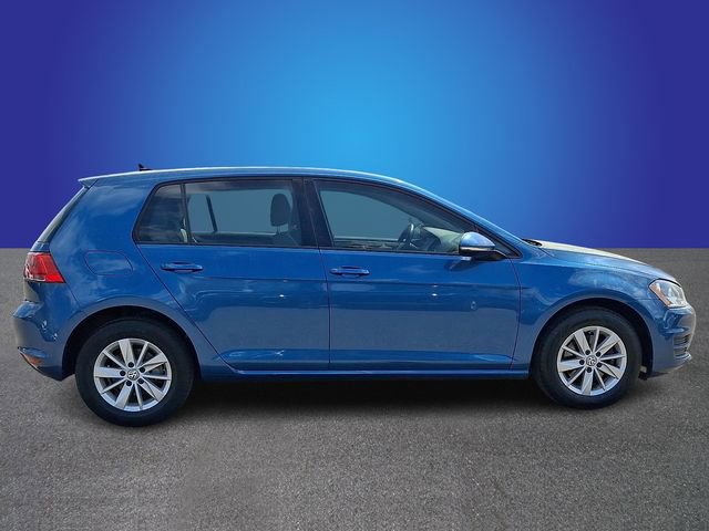 Used 2017 Volkswagen Golf S image 3