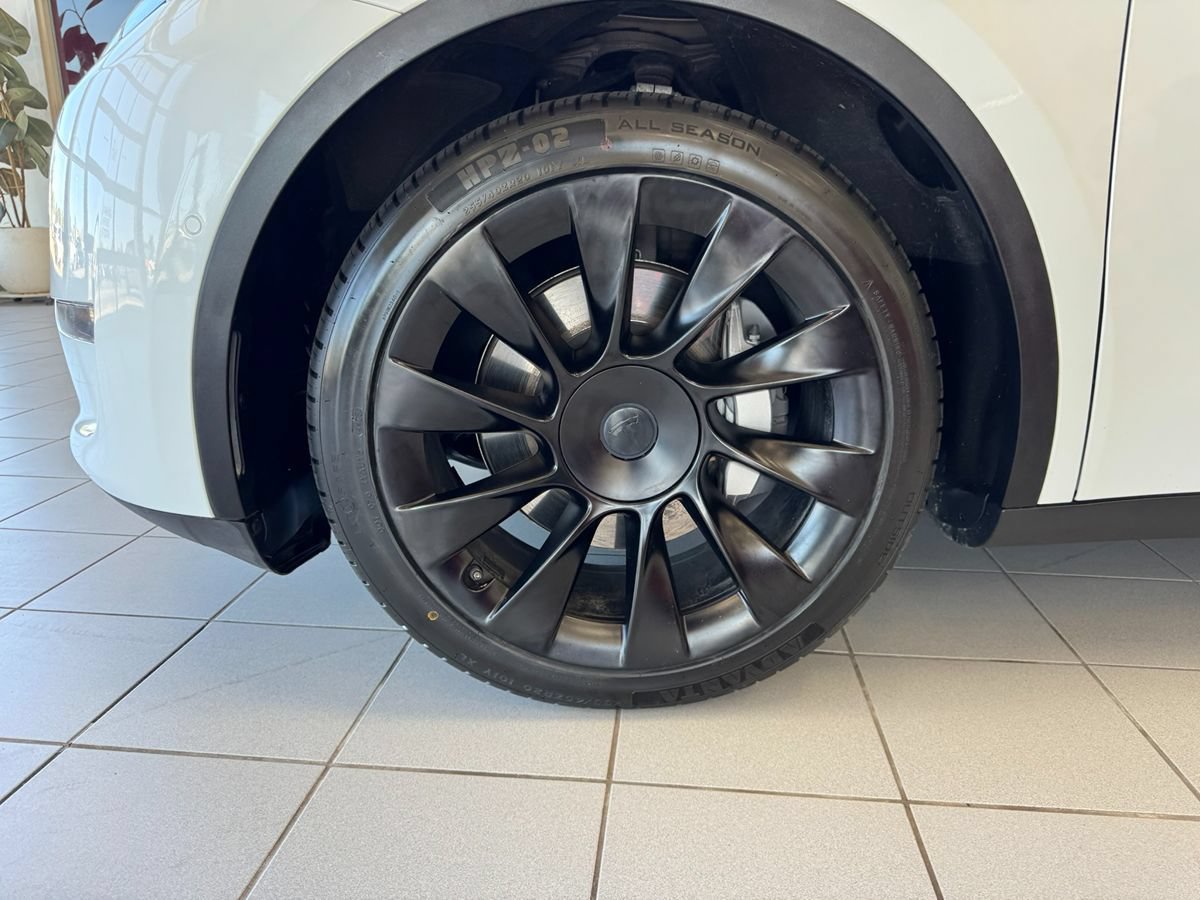 Used 2021 Tesla Model Y Long Range AWD/4WD image 96