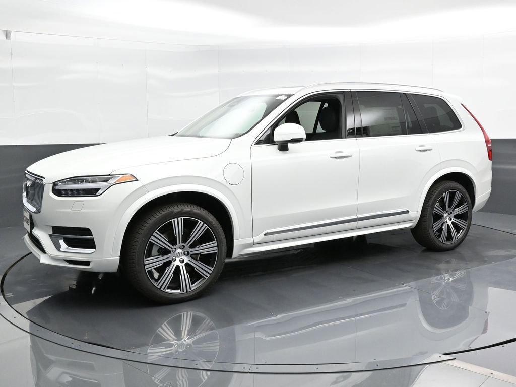 New 2025 Volvo XC90 T8 Core w/ Protection Package Premier AWD/4WD image 7