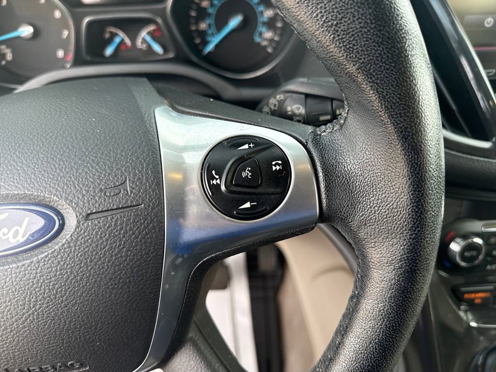 Used 2015 Ford Escape Titanium FWD image 21