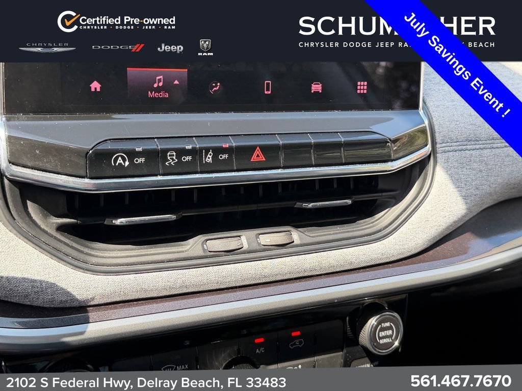 Certified 2022 Jeep Compass Latitude w/ Sun and Sound Group FWD image 21