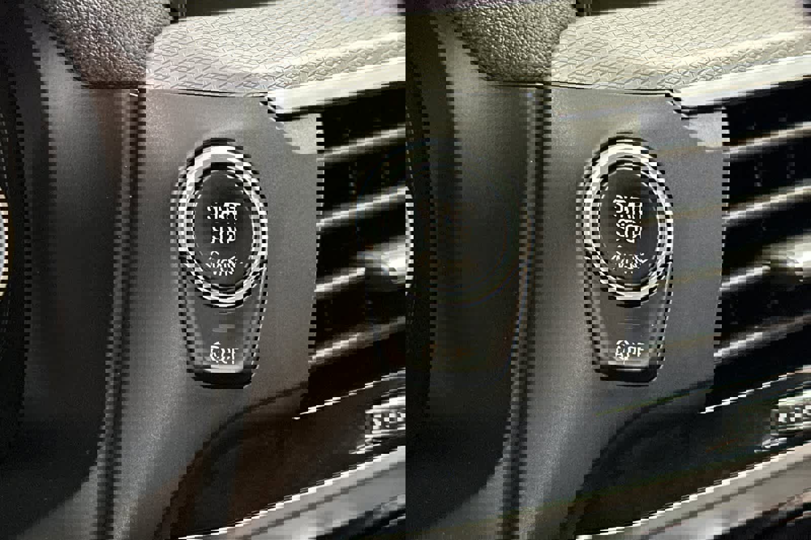 Used 2018 BMW X3 M40i w/ Premium Package image 22