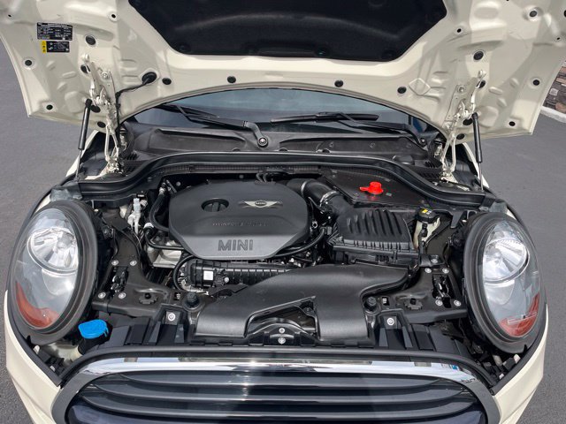 Used 2018 MINI Cooper 4-Door Hardtop FWD image 22