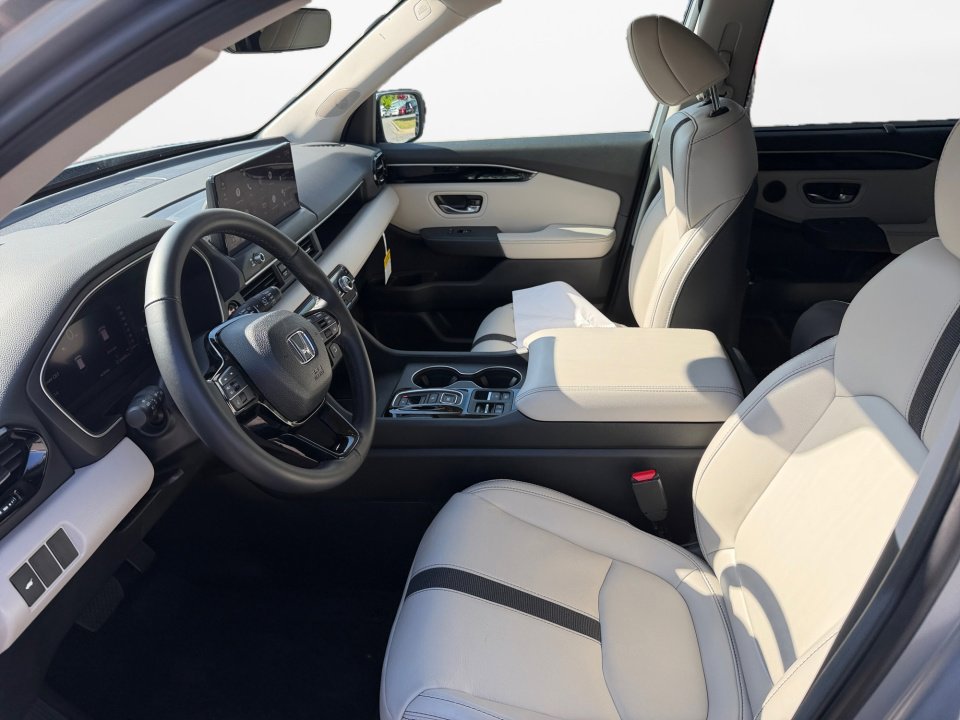 Certified 2026 Honda Pilot EX-L image 11
