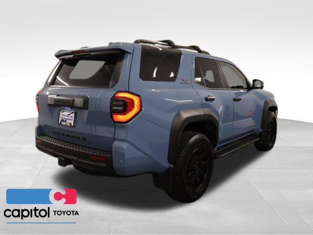 Used 2025 Toyota 4Runner TRD Off-Road Premium AWD/4WD image 2