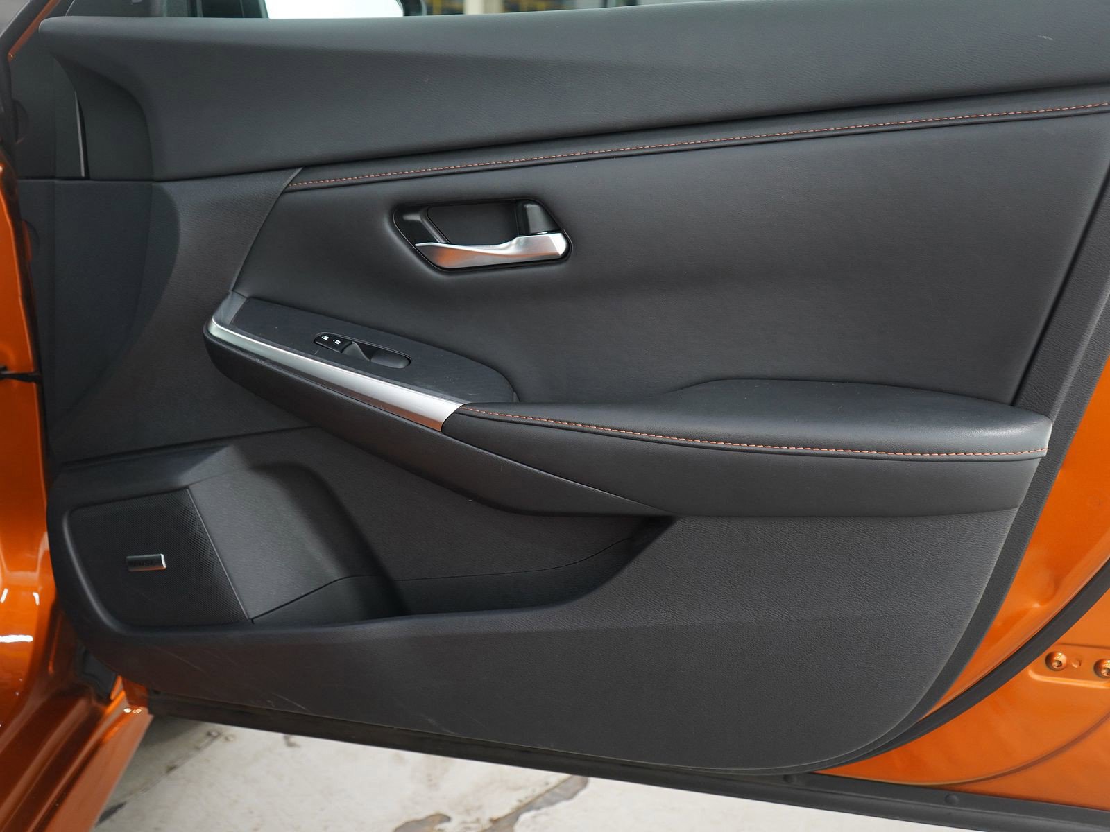 Used 2020 Nissan Sentra SR w/ Premium Package image 9