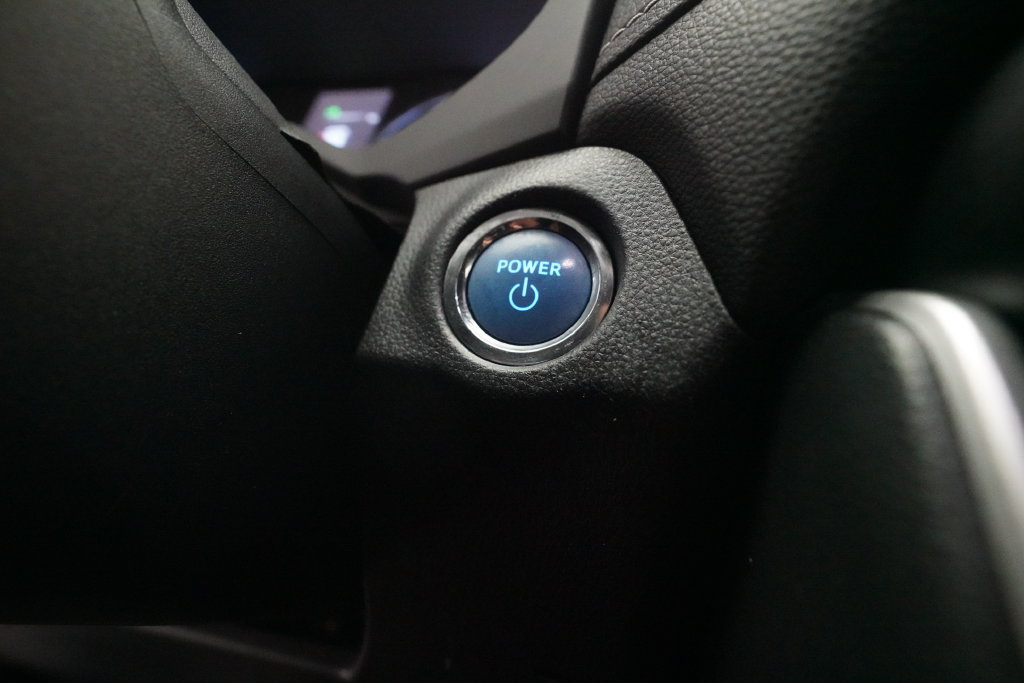 Used 2022 Toyota RAV4 XLE Premium AWD/4WD image 30