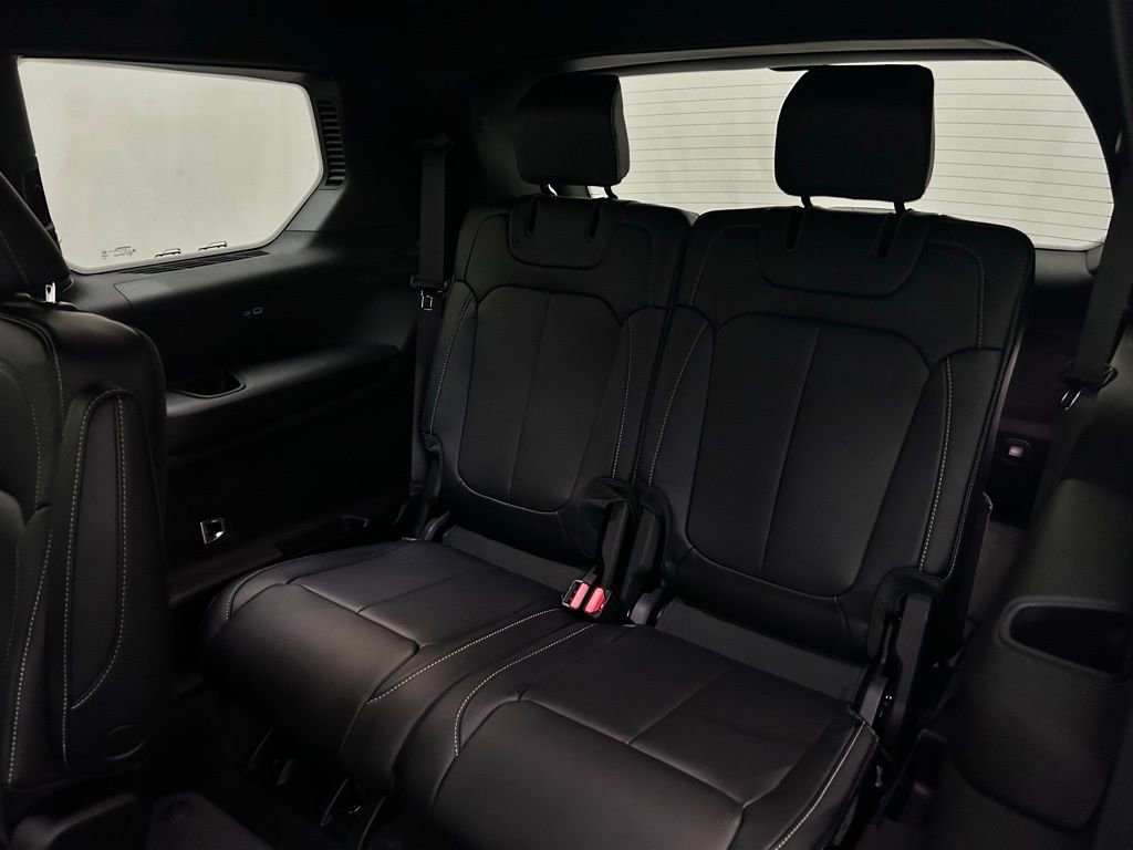 New 2026 Jeep Grand Cherokee L Limited AWD/4WD image 15
