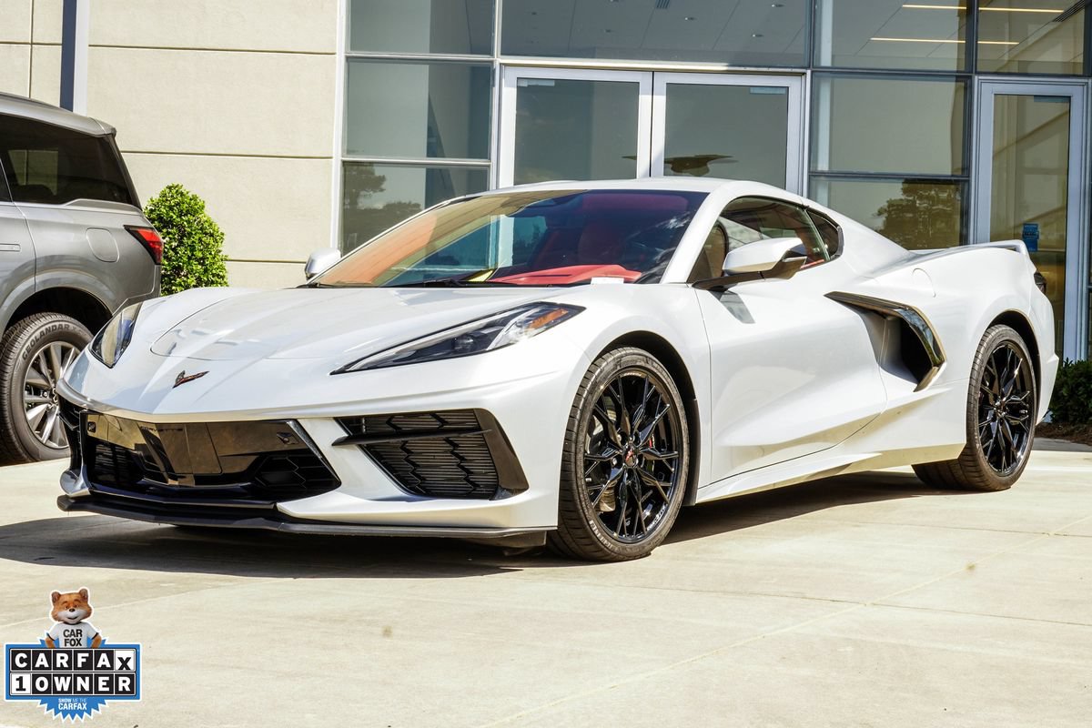 Used 2024 Chevrolet Corvette Stingray Premium Cpe w/ Z51 Performance Package RWD image 8