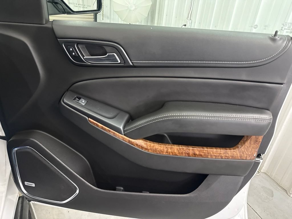 Used 2018 Chevrolet Suburban Premier AWD/4WD image 23
