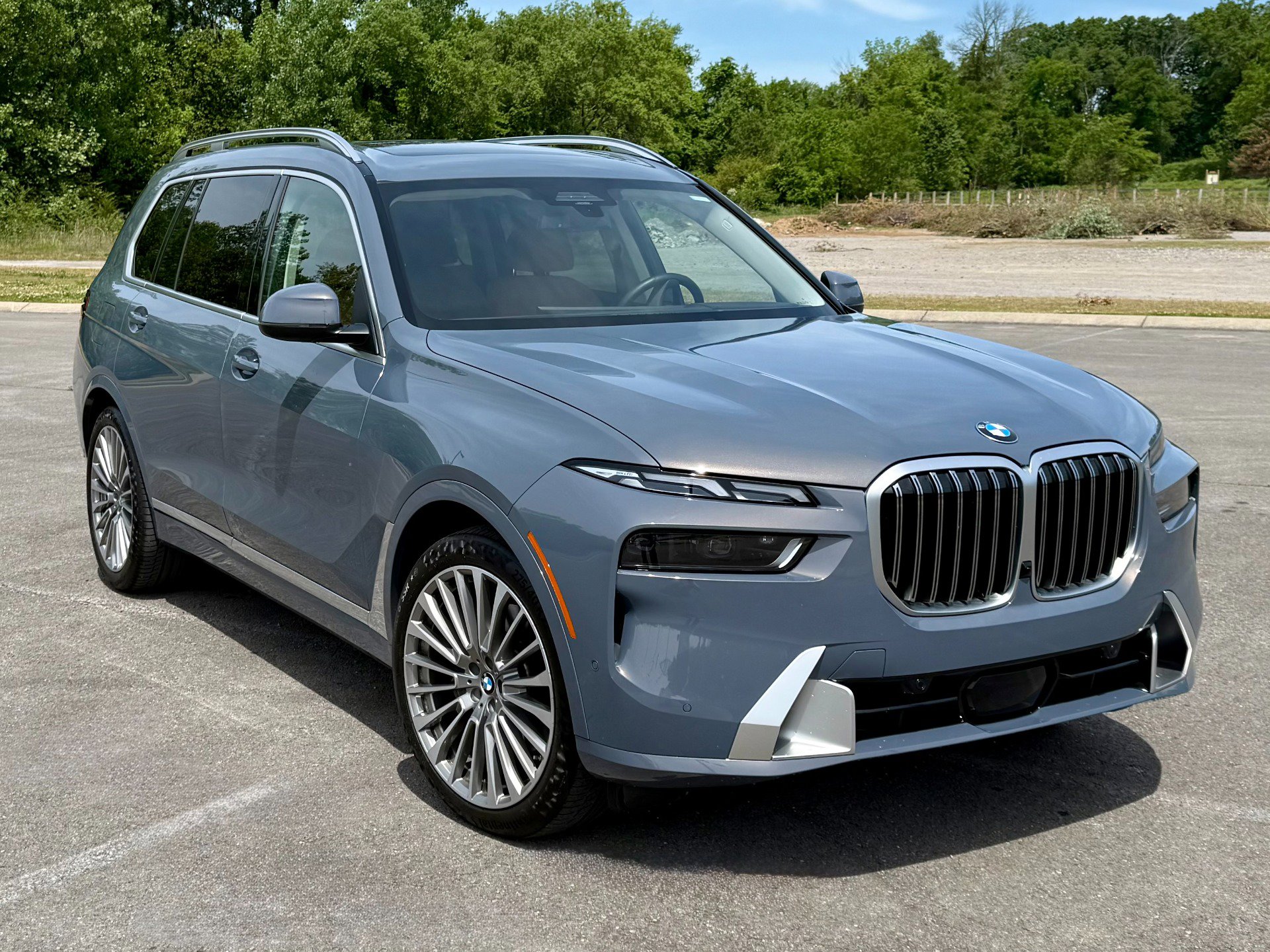Used 2023 BMW X7 xDrive40i w/ Executive Package AWD/4WD image 1