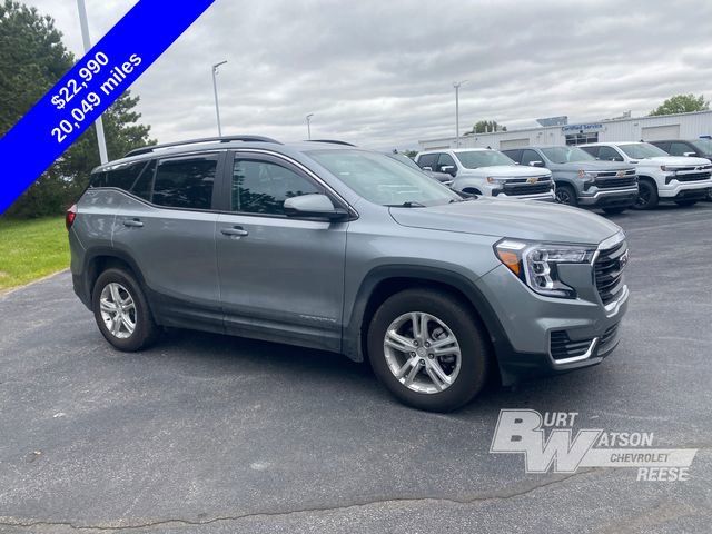 Used 2023 GMC Terrain SLE w/ Driver Convenience Package FWD image 10