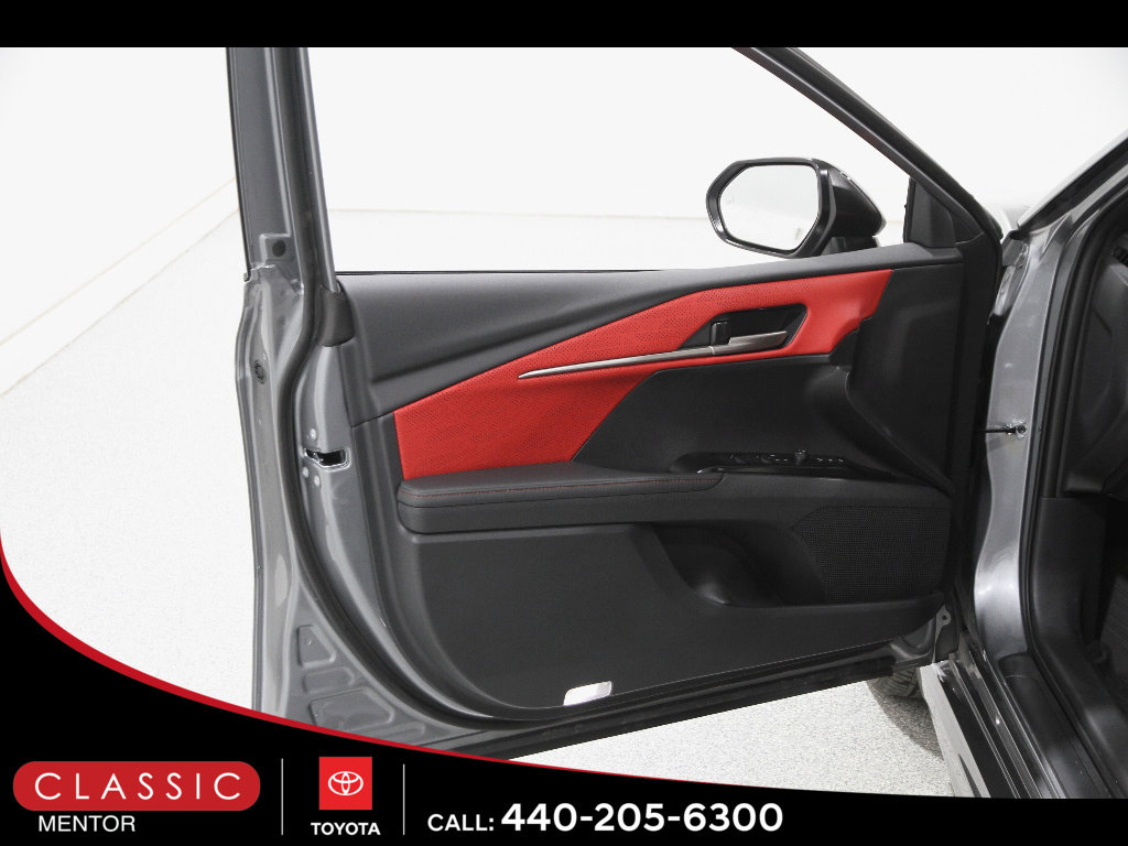 Used 2026 Toyota Camry XSE w/ Premium Plus Package image 4