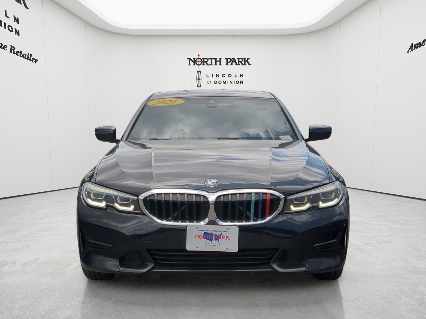 Used 2021 BMW 330i Sedan RWD image 8