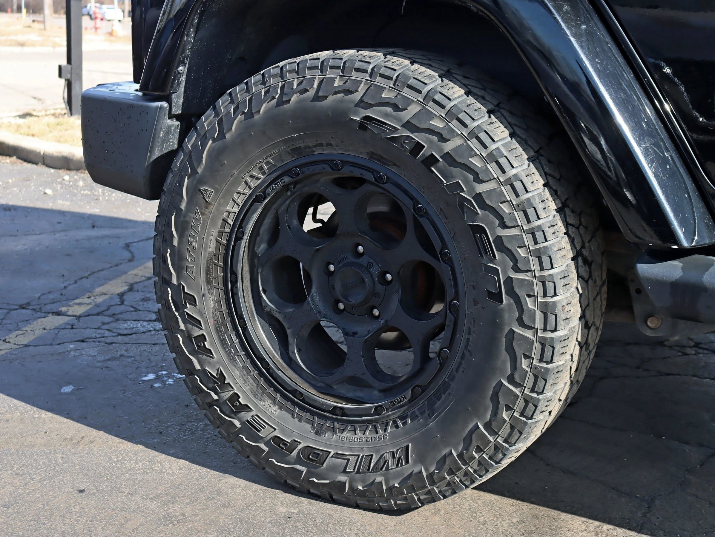 Used 2018 Jeep Wrangler Unlimited Sahara image 7