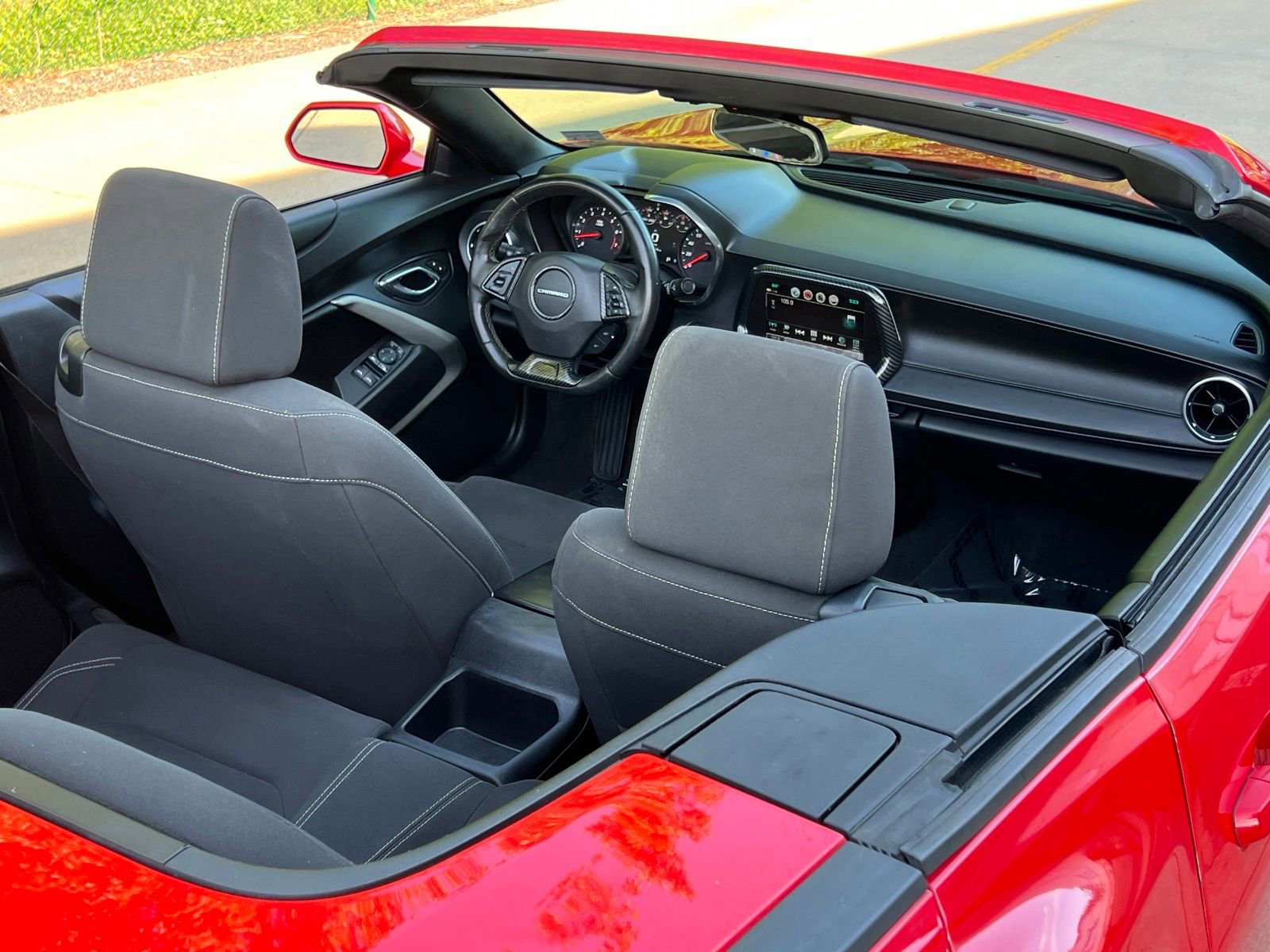 Used 2017 Chevrolet Camaro SS RWD image 10