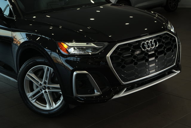 Used 2024 Audi Q5 e Premium Plus image 2