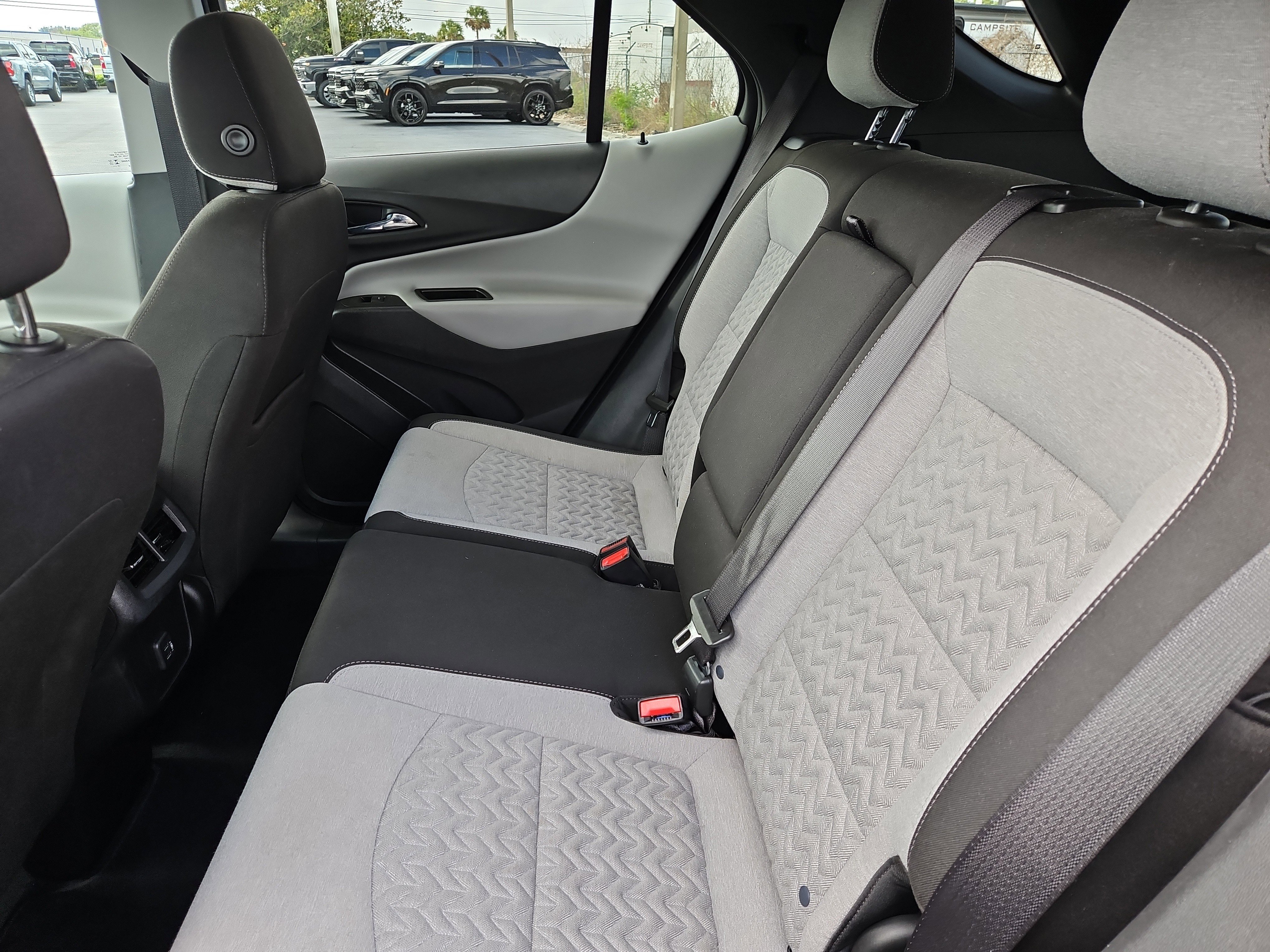 Used 2024 Chevrolet Equinox LS w/ LS Convenience Package FWD image 11