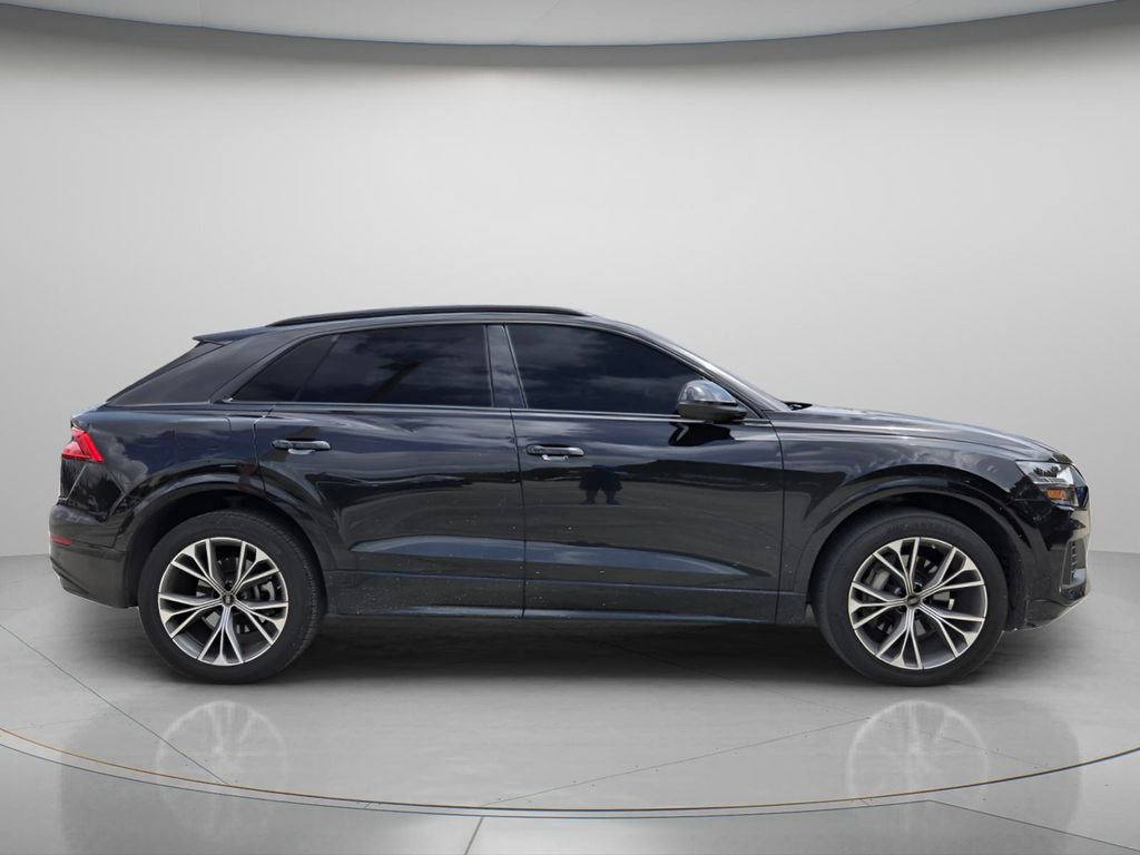 Used 2023 Audi Q8 Premium w/ Convenience Package image 5