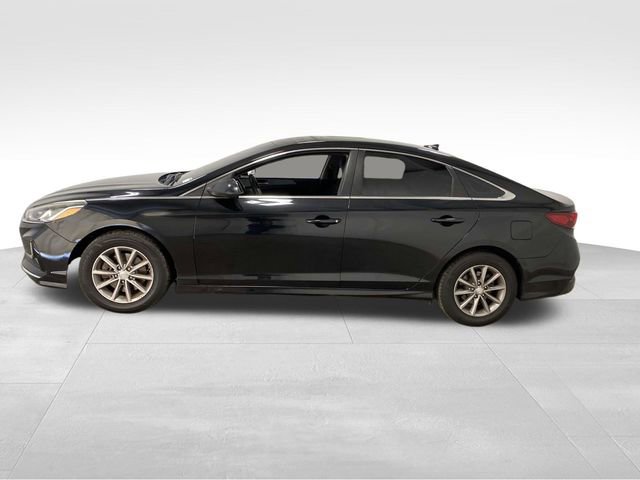 Used 2019 Hyundai Sonata SE image 2
