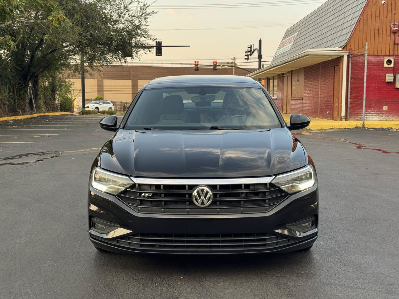 Used 2021 Volkswagen Jetta R-Line FWD image 3
