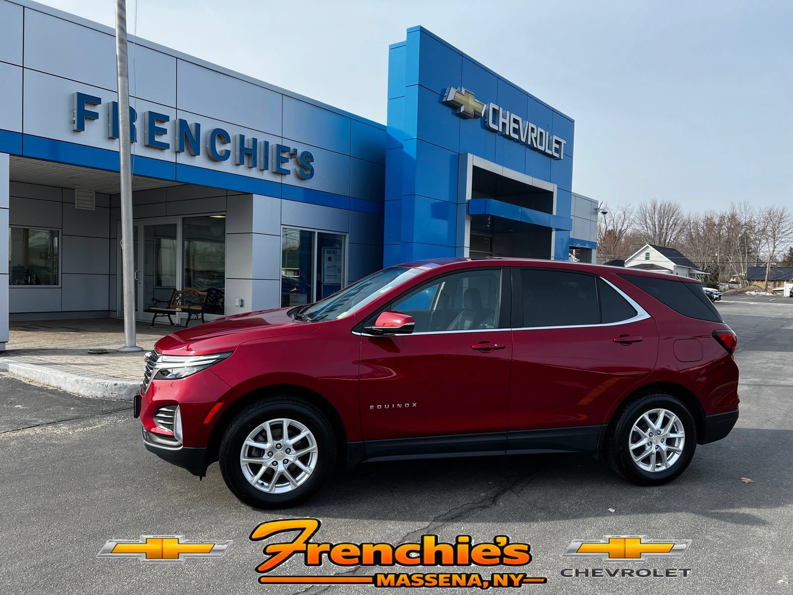 Used 2023 Chevrolet Equinox LT AWD/4WD image 1