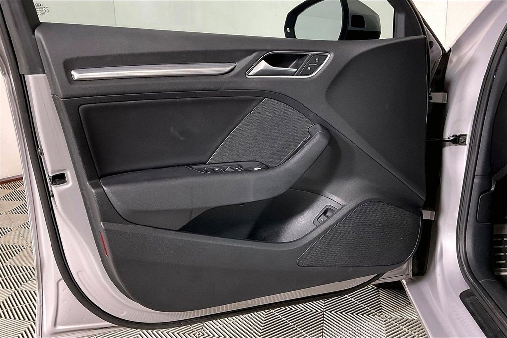 Used 2016 Audi A3 2.0T Premium Plus w/ Technology Package image 22