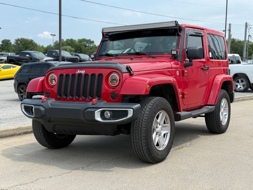 Used 2012 Jeep Wrangler Sahara w/ Connectivity Group AWD/4WD image 2