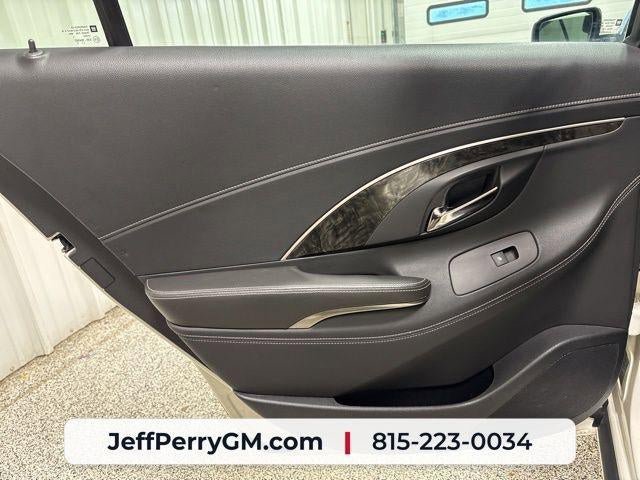 Used 2014 Buick LaCrosse Leather FWD image 27