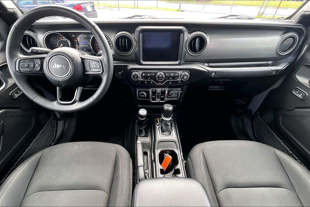 Used 2023 Jeep Gladiator Willys image 19