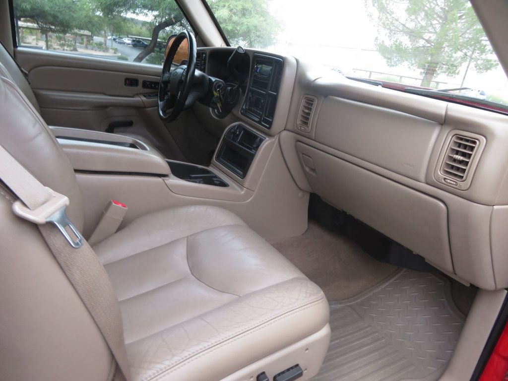 Used 2006 Chevrolet Silverado 2500 LT w/ Heavy-Duty Power Package AWD/4WD image 34