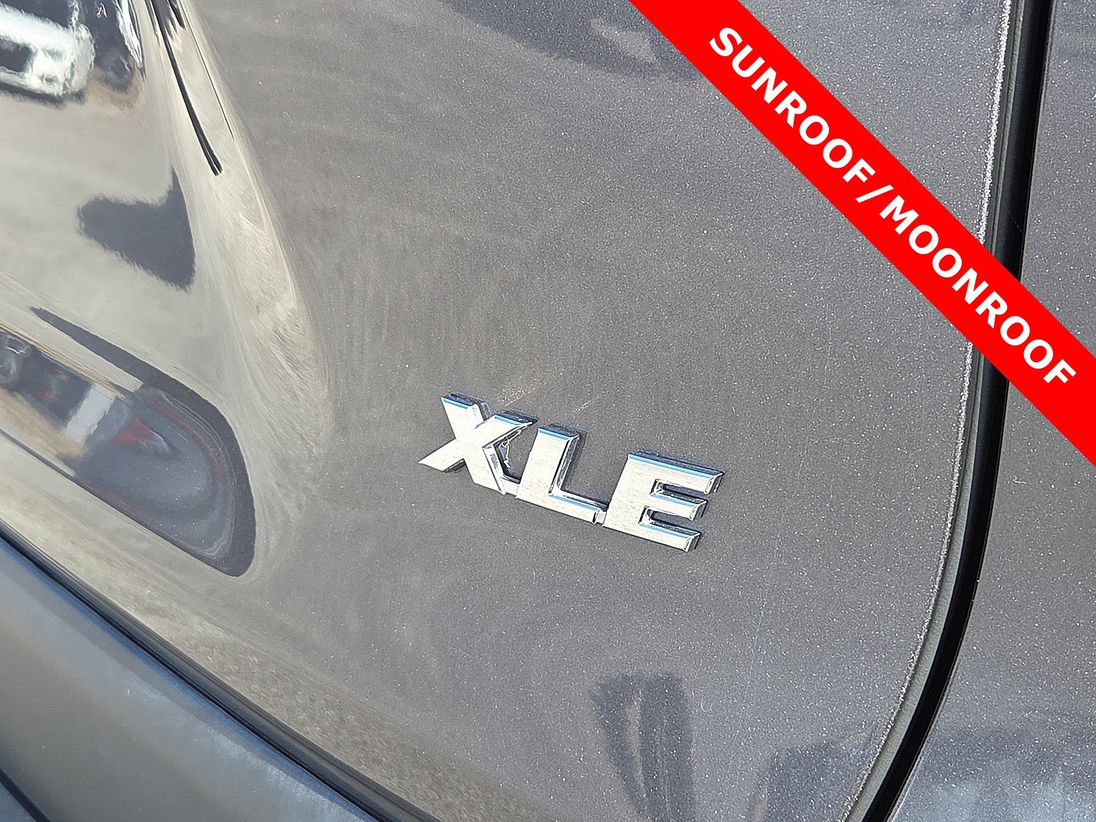 Used 2024 Toyota RAV4 XLE image 8