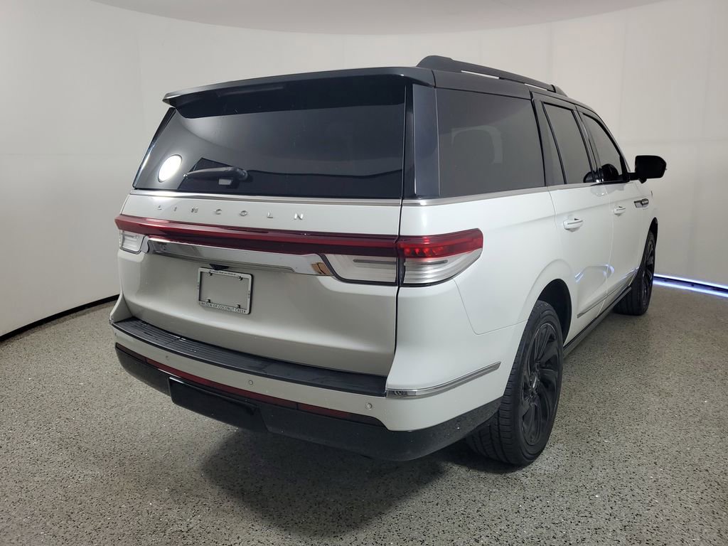 Certified 2022 Lincoln Navigator Reserve image 4