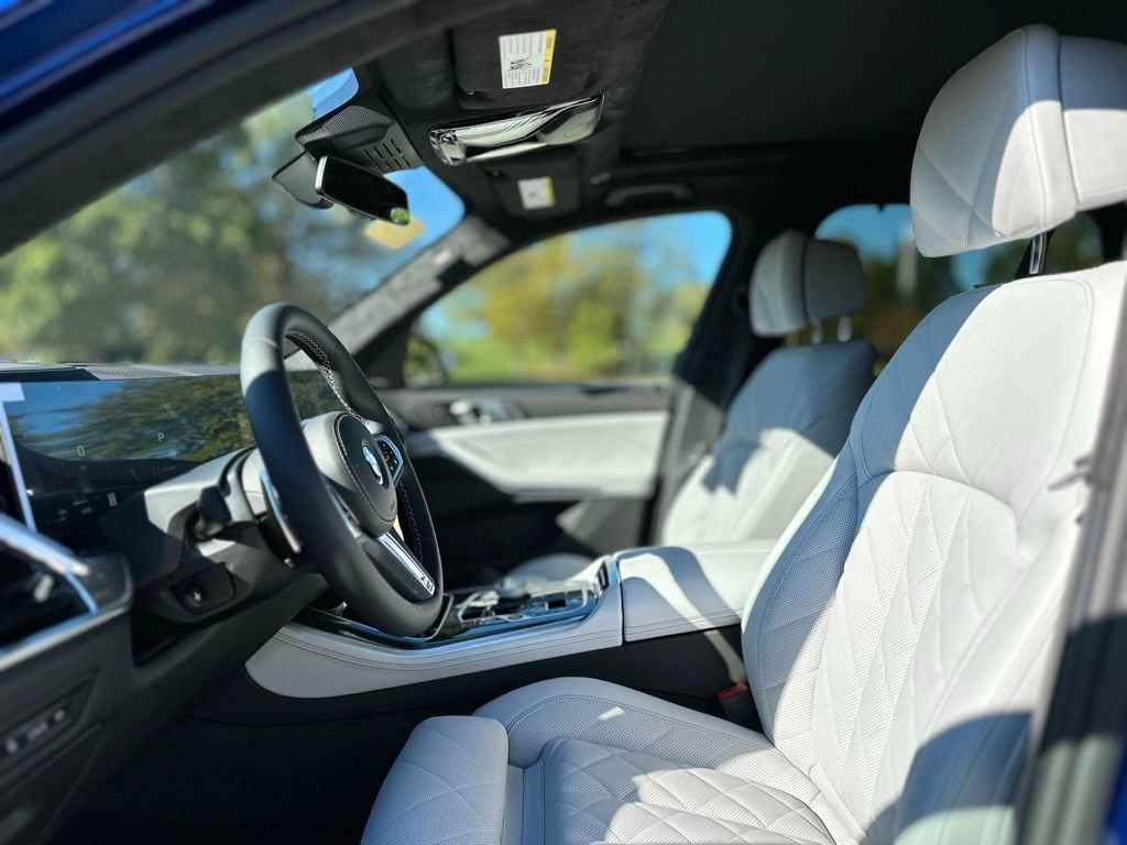 New 2026 BMW X5 M60i image 13