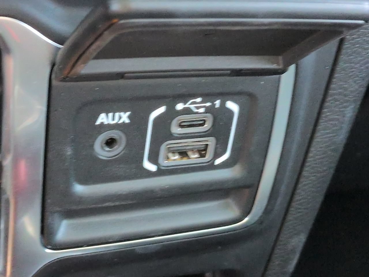 Used 2023 Jeep Gladiator Mojave w/ LED Lighting Group AWD/4WD image 21