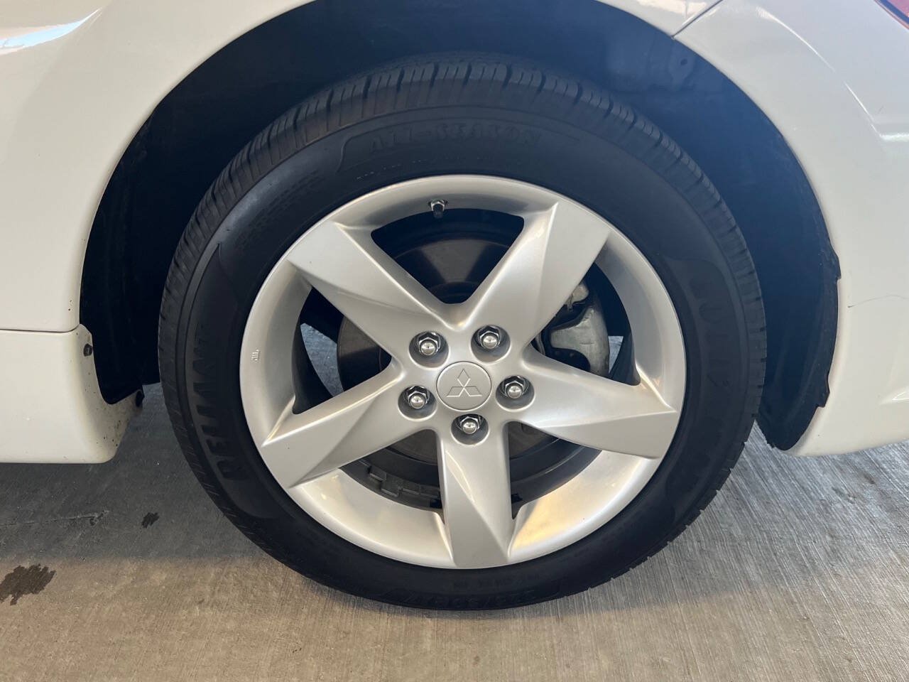 Used 2009 Mitsubishi Eclipse GS FWD image 32