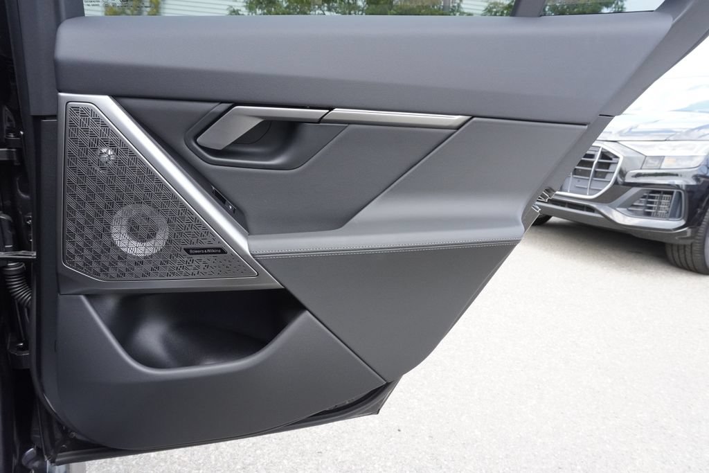 Used 2026 BMW M5 Touring AWD/4WD image 25