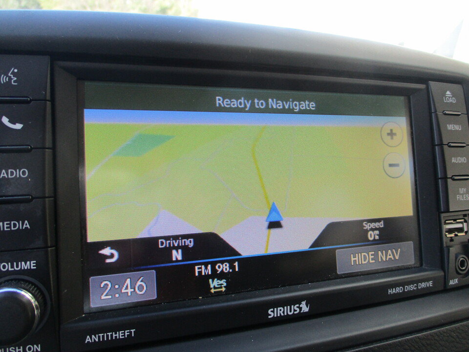 Used 2015 Chrysler Town & Country Touring FWD image 26
