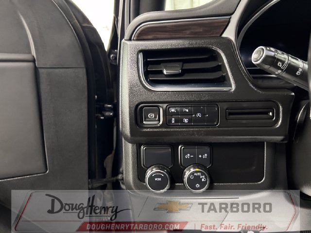 Used 2024 Chevrolet Tahoe LT w/ Luxury Package RWD image 34